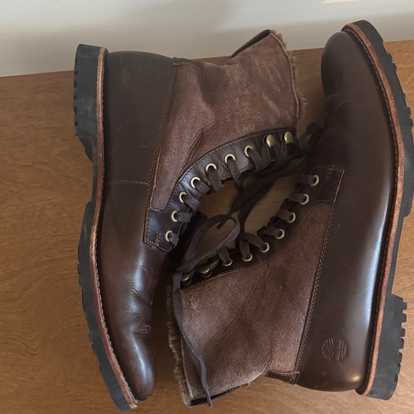 Timberland Men\'s Rich Brown Leather Boots with Fur Trim main image 5